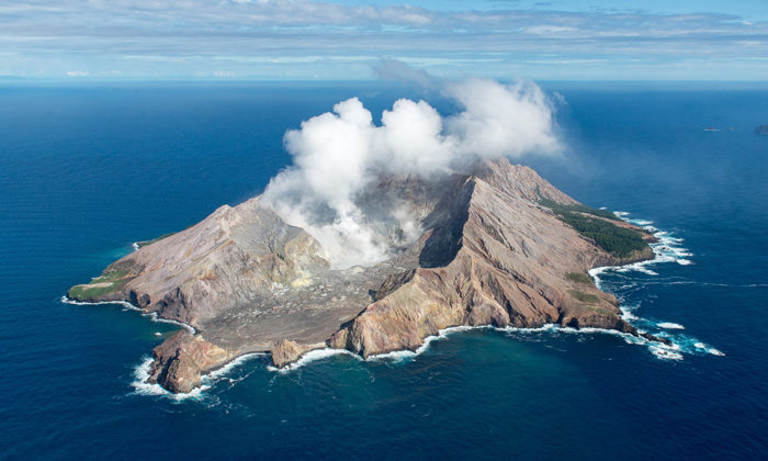 More dead feared from Whakaari-White island eruption