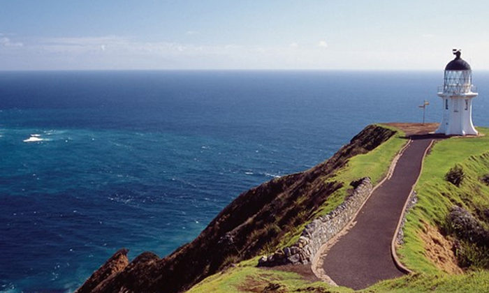Ngāti Kuri pray for tourist respect