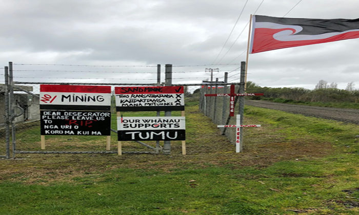 Owners picket as Pāpāmoa whenua exploited