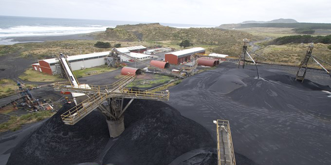 Taharoa stands up against new mine manager