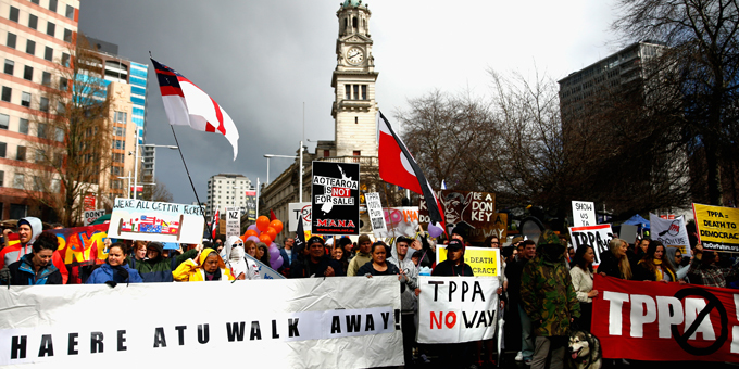Law experts shred TPPA treaty exception.