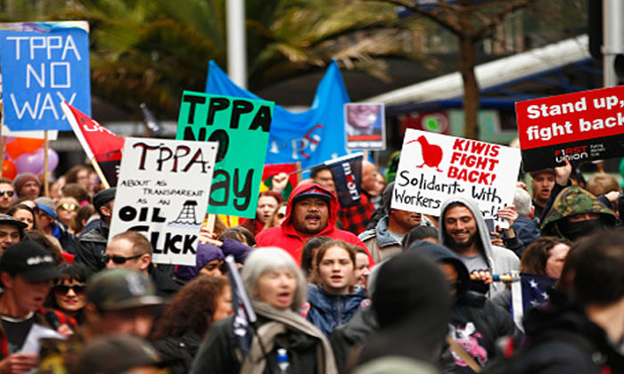 Door opens for TPPA claimants into trade talks