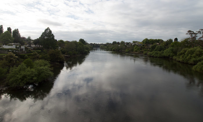 Auckland Council pressing ahead with Waikato River seal