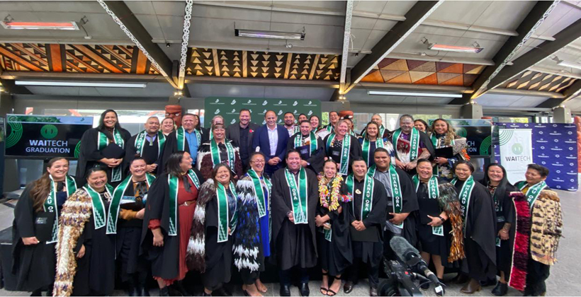 Whanau ora kaimahi receive diplomas