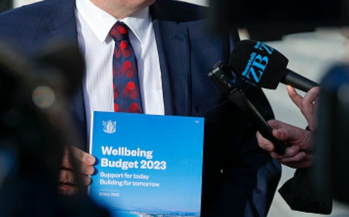 Budget lines up coalition partners