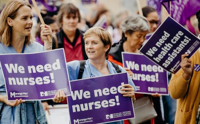 Nurses stop work for safe staffing