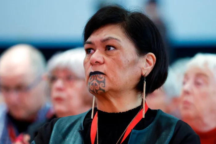 Former Foreign Minister weighs into Middle East conflict